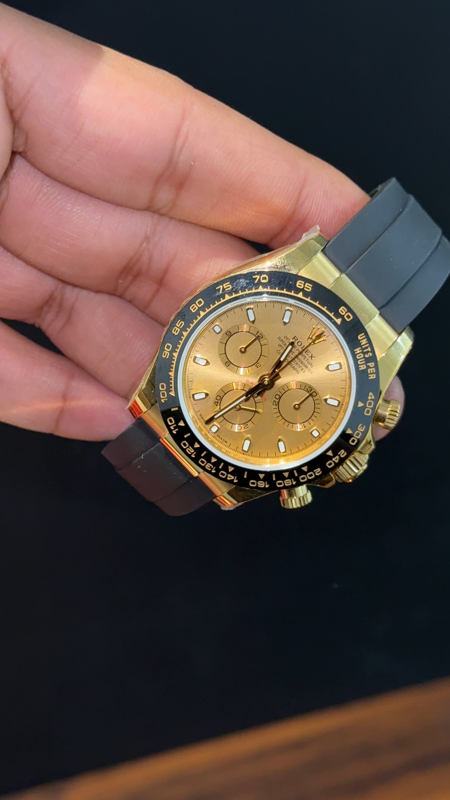 Executive Daytona | Gold | Black PVC Strap | Chrono | Gold Dial