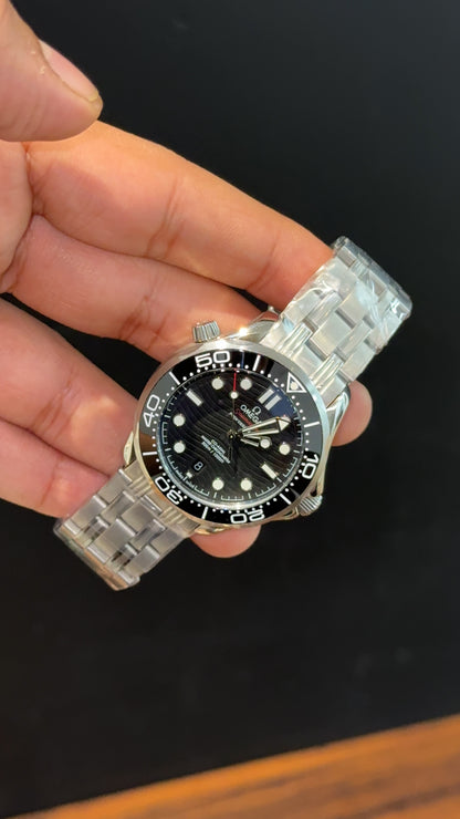 Omega Seamaster | Silver Chain | Royal Black Dial