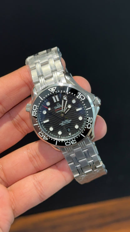 Omega Seamaster | Silver Chain | Royal Black Dial