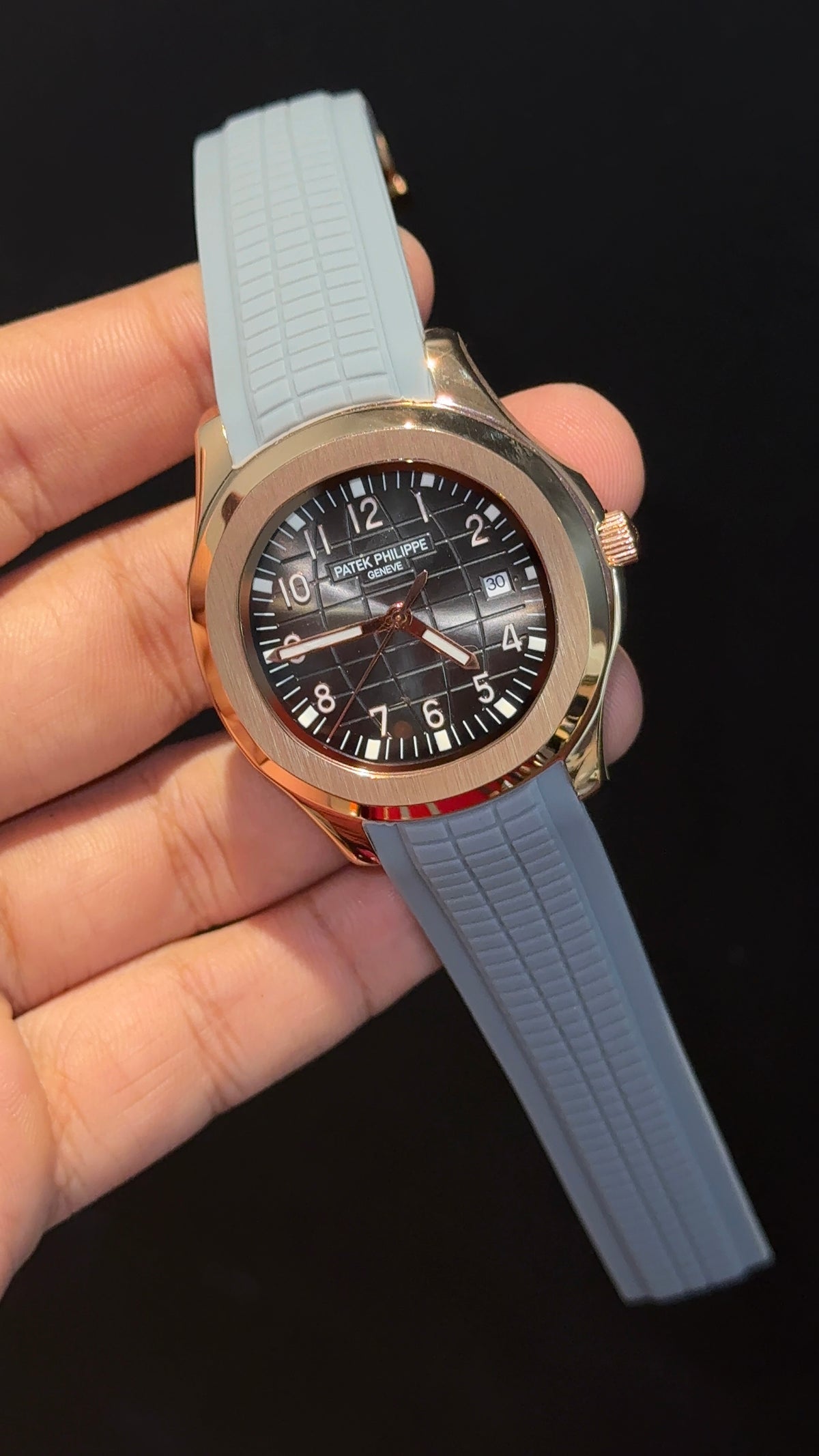 Pp Auto | Aquanaut | Light Grey Strap | Rose Greyish Dial