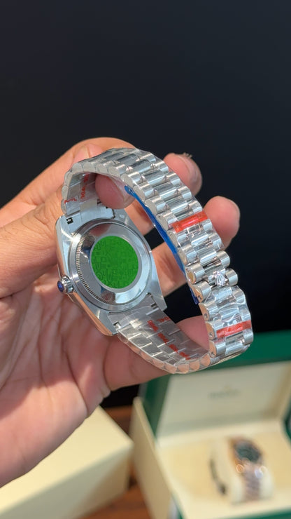 DayDate | 36mm | Silver Chain  |  Green Dial