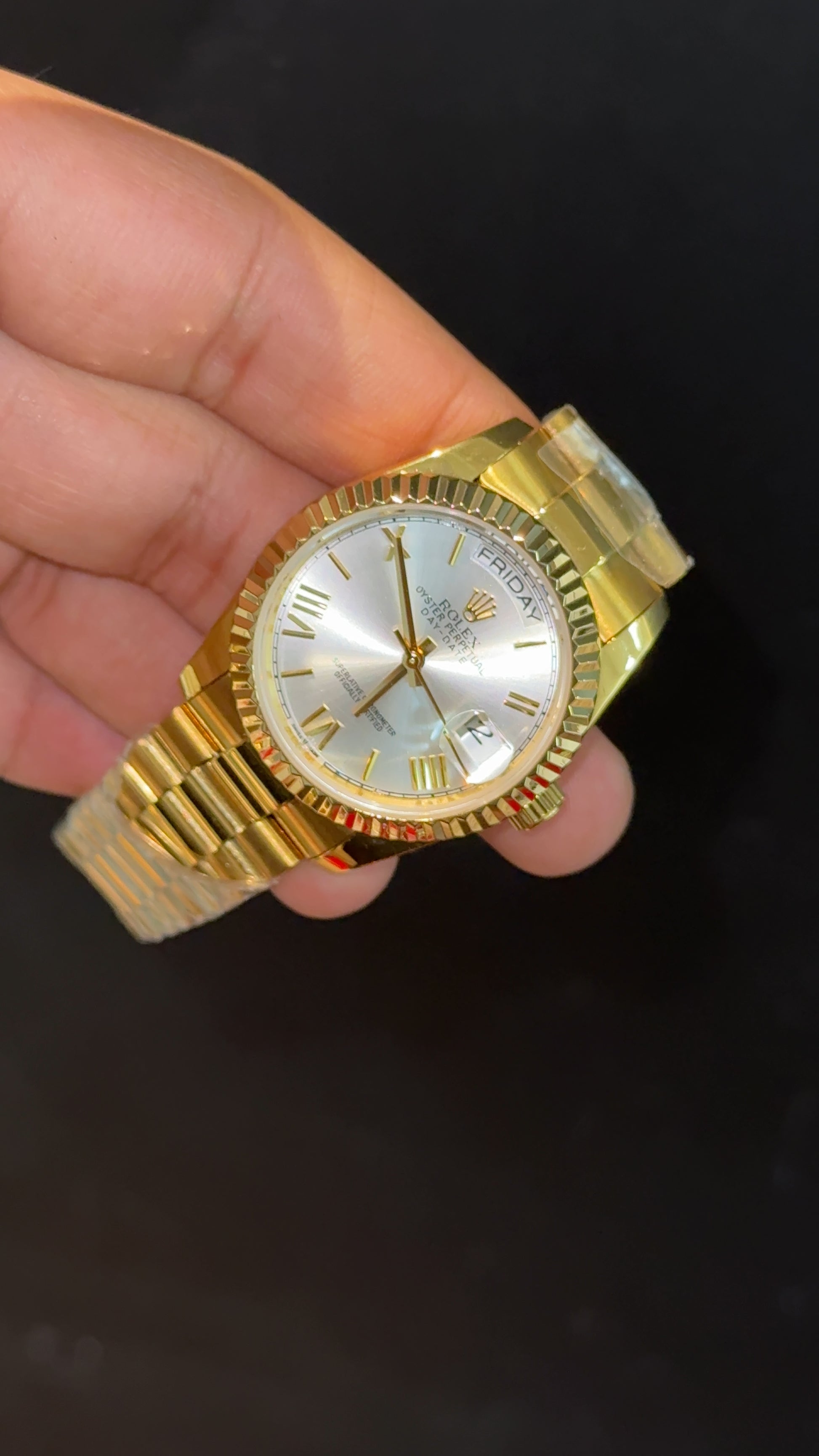 Daydate | 36mm | Gold Chain | Silver Dial - twentyfour