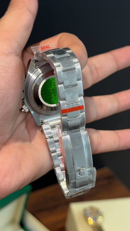 Daytona | Silver Diamond Case | Silver Chain | Diamond Digit | Mehroon Chrono | Shadow White Dial