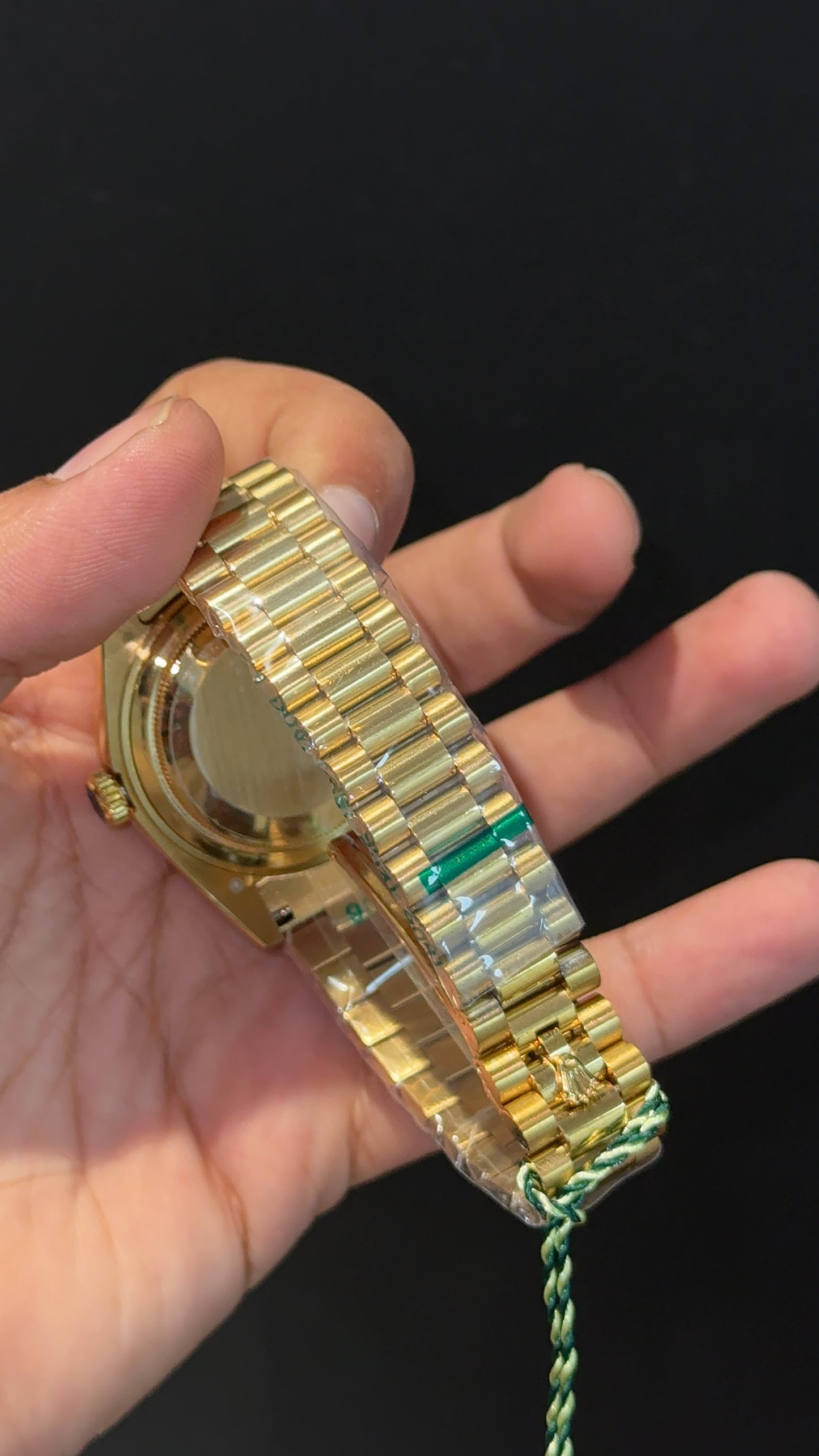 DayDate | Mother Of Pearl | Gold Chain | White Diamond Dial