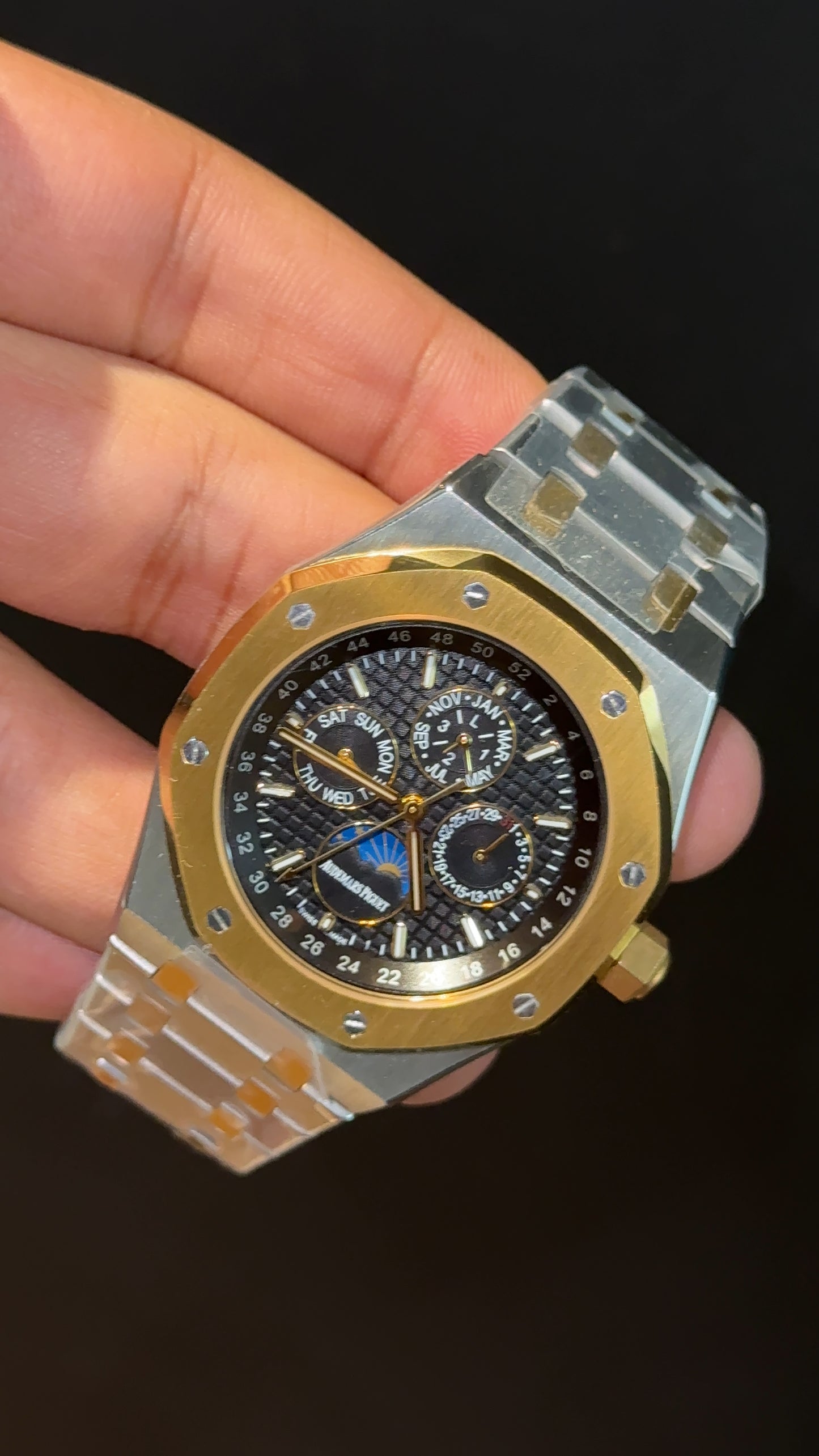 AP Auto | Gold Two Tone | Chrono | Calendar Edition | Black Dial