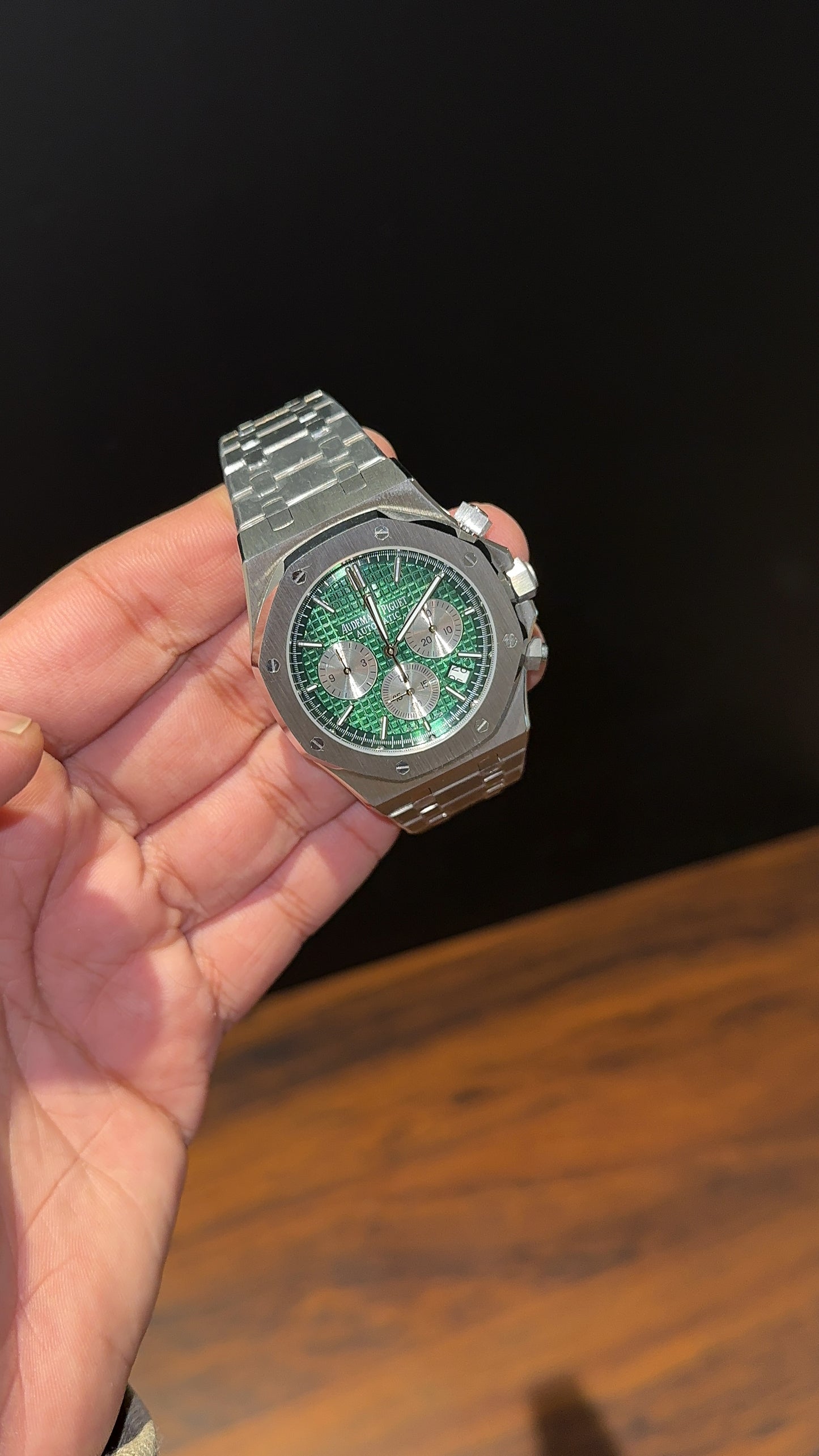AP | Silver Chain | White Chrono | Green Dial