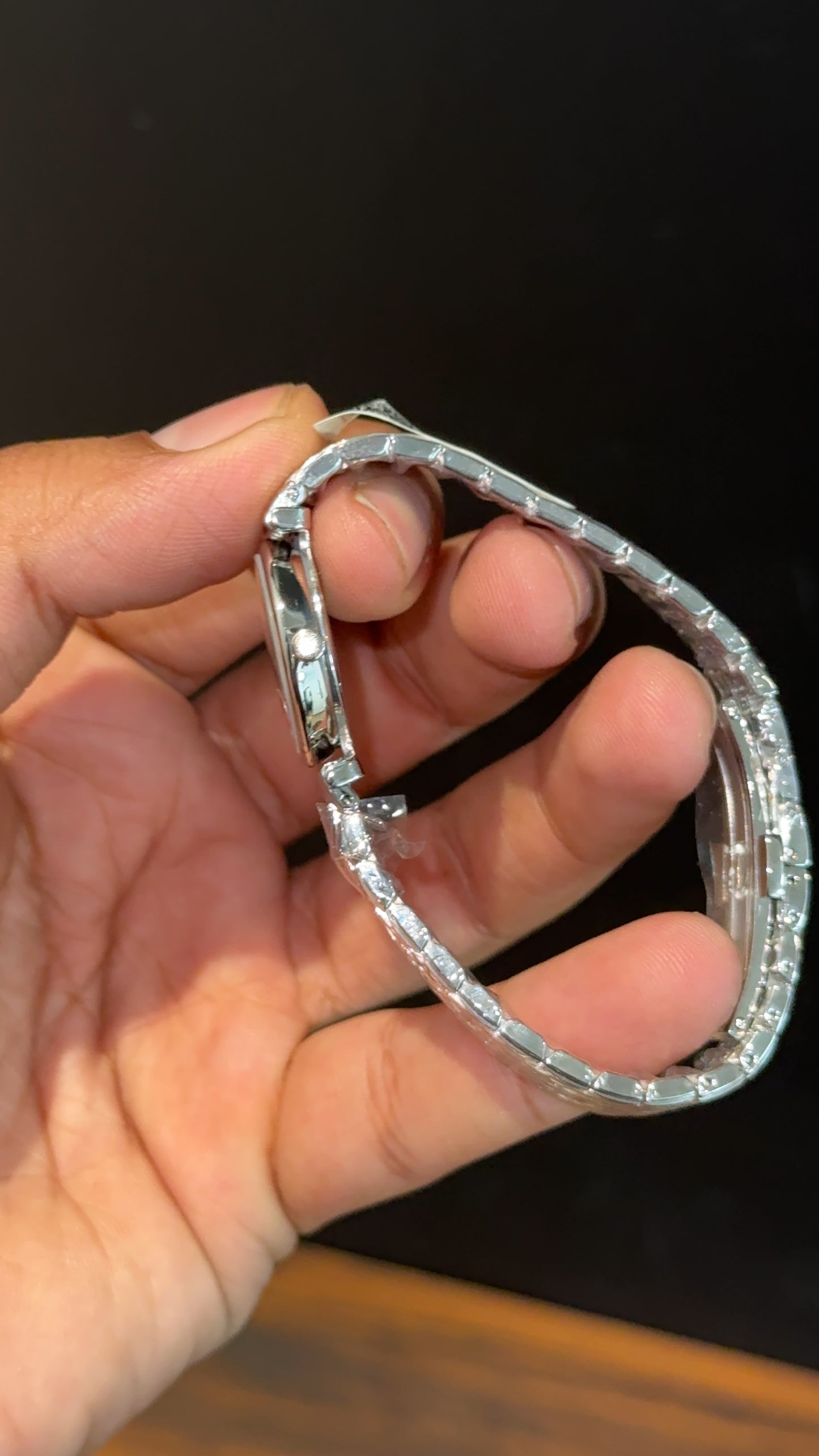 Longines | Woman | Silver Chain | Black Diamond Dial