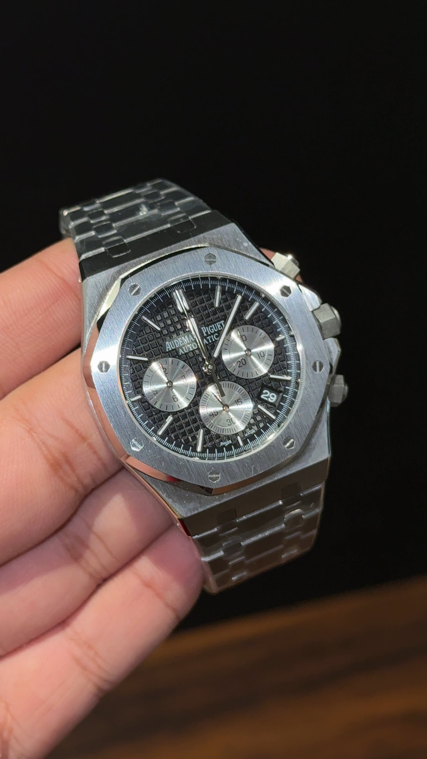 AP | Silver Chain | White Chrono | Black Dial