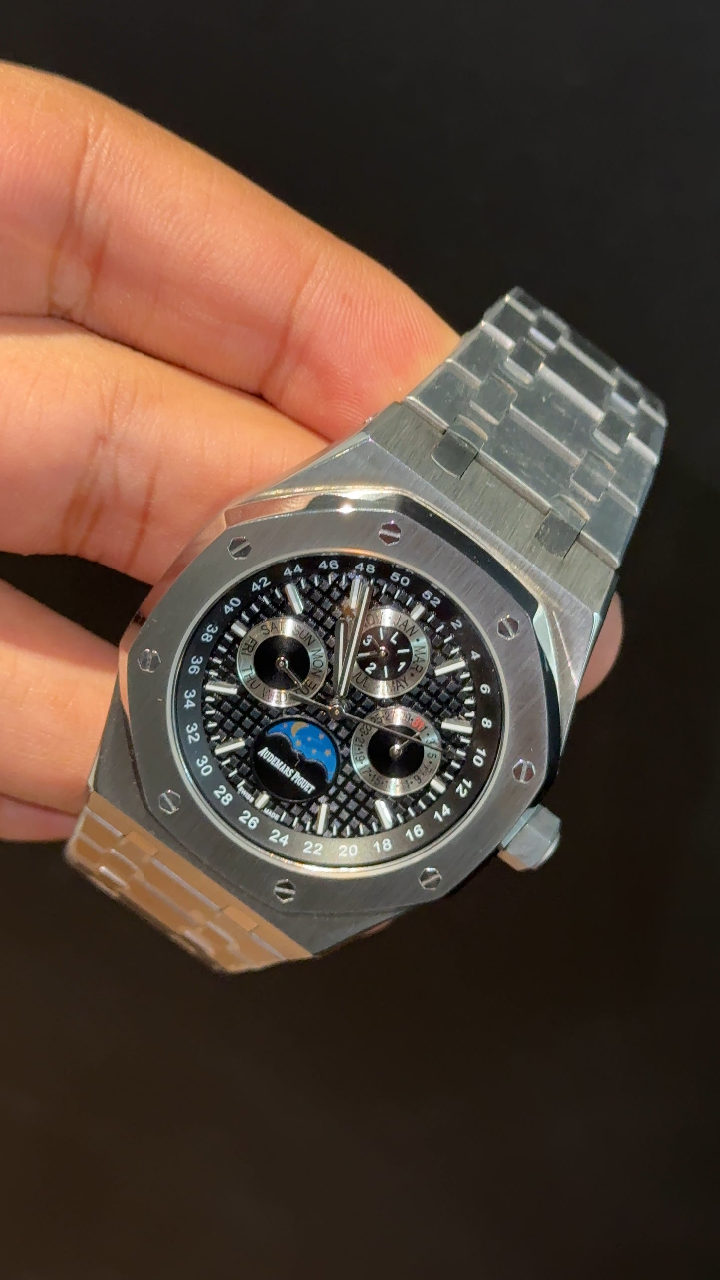 AP Auto | Silver Chain | Chrono | Calendar Edition | Black Box Dial
