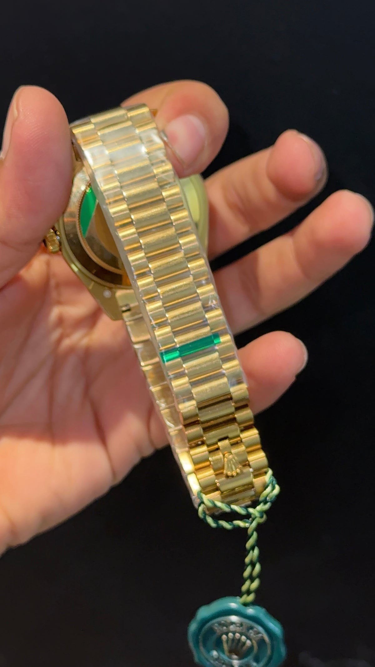 DayDate | Diamond Bezel | Gold Chain | Silver Dial