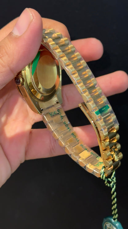 DayDate | Diamond Bezel | Gold Chain | Green Pearl Dial