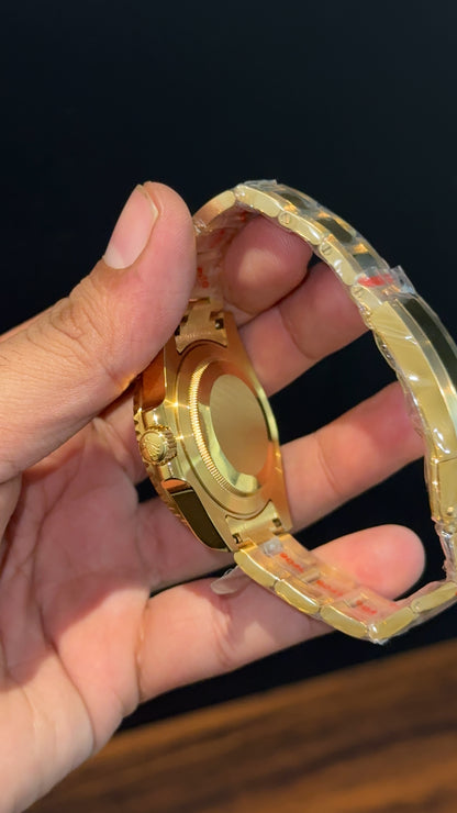 Submariner | Gold Chain | Black Bezel | Black Dial