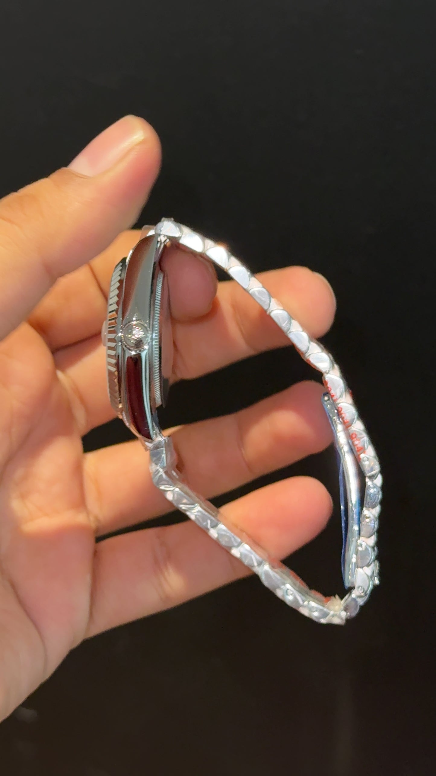 Datejusy | 36mm | Silver Chain | Light Pinkish Diamond Dial