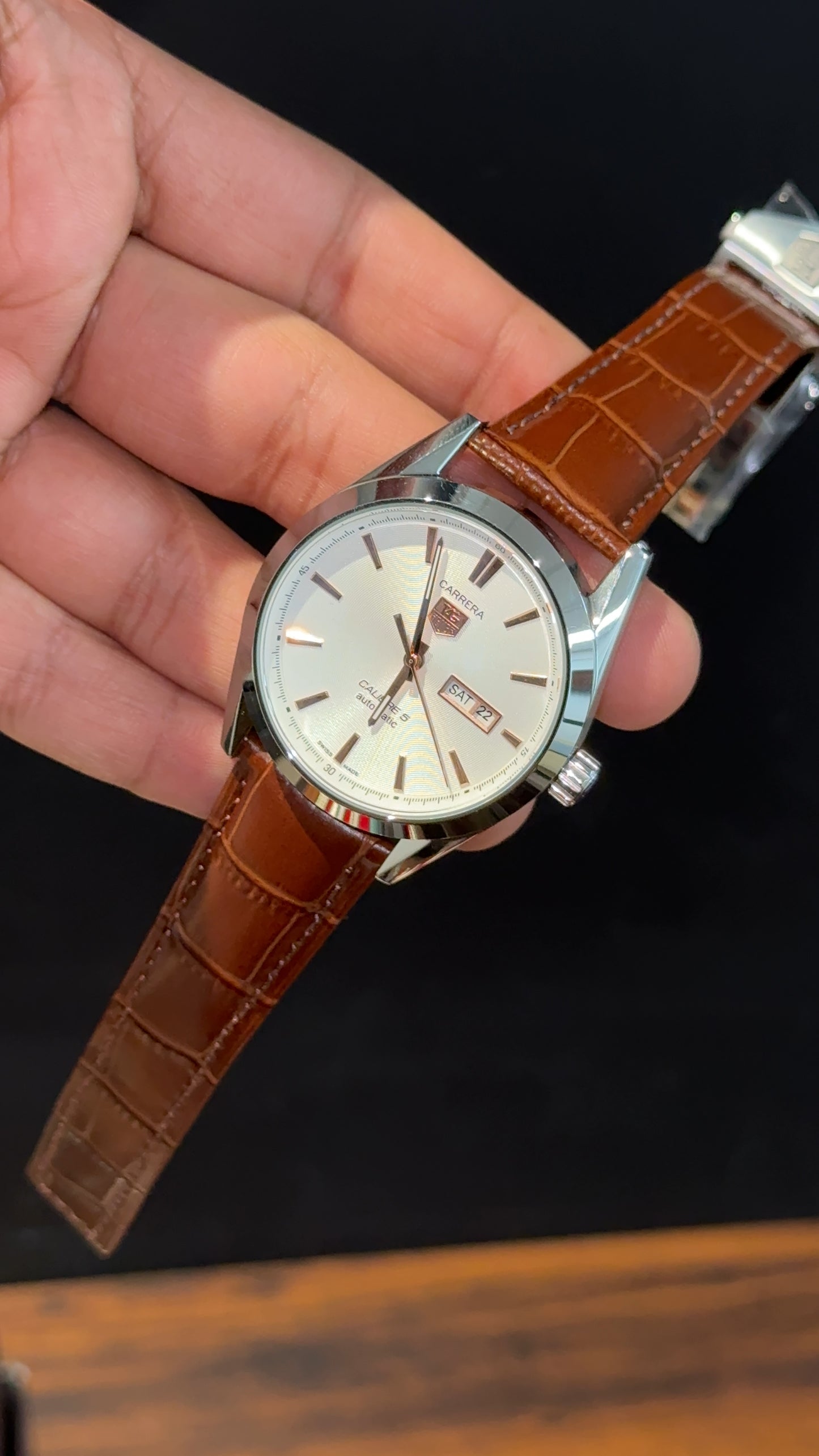 Tag Carrera | Calibre 5 | Brown Strap | DayDate | White Dial