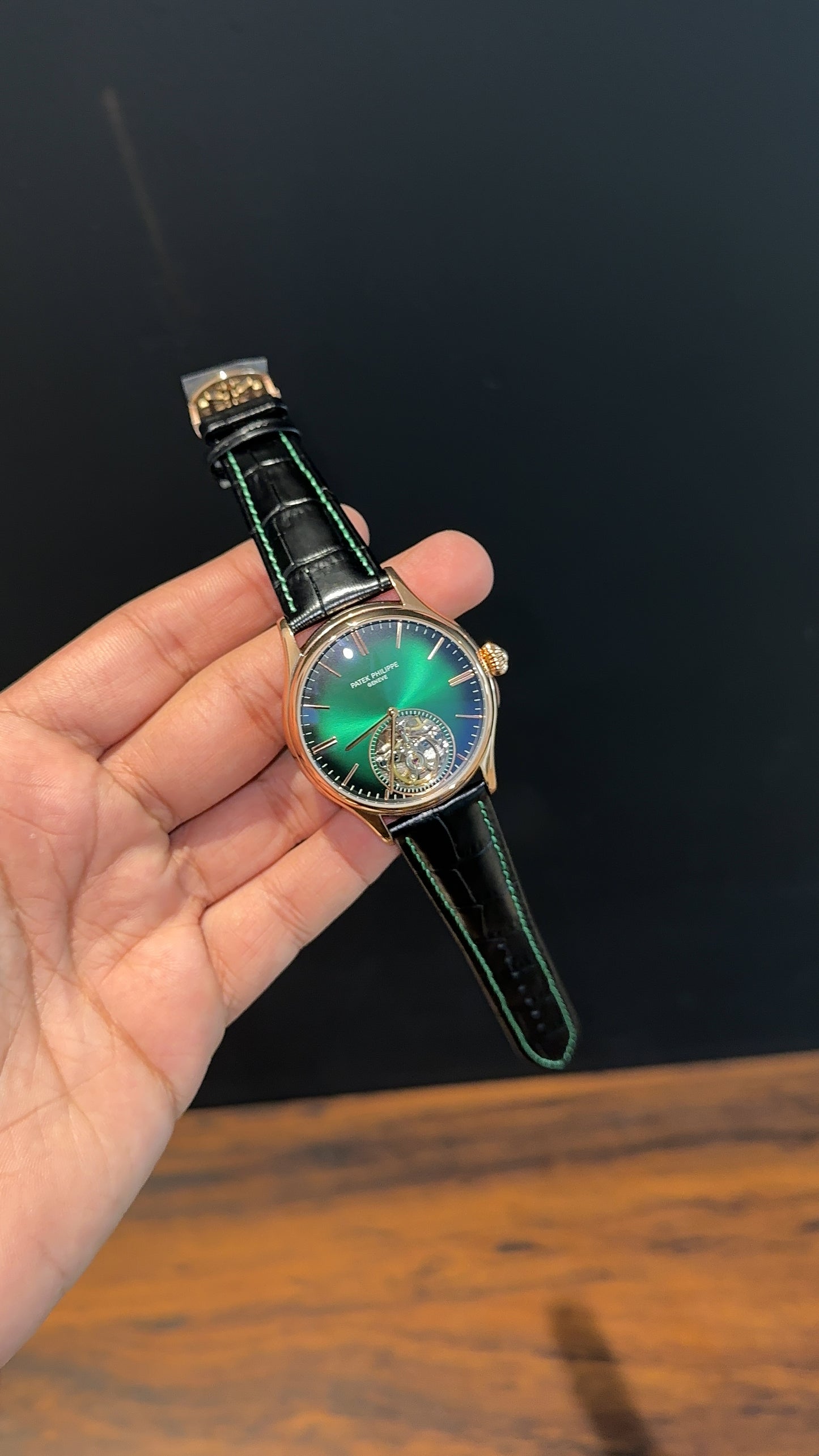 Patek Auto | Rose | Black Leather Strap | Pendulum | Gradient Green Dial