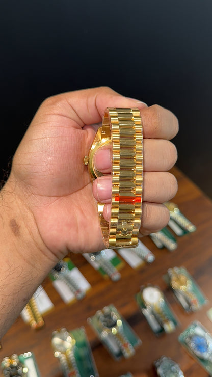 Premium Daydate | 36mm | Gold Chain | Gradient Green Diamond Dial