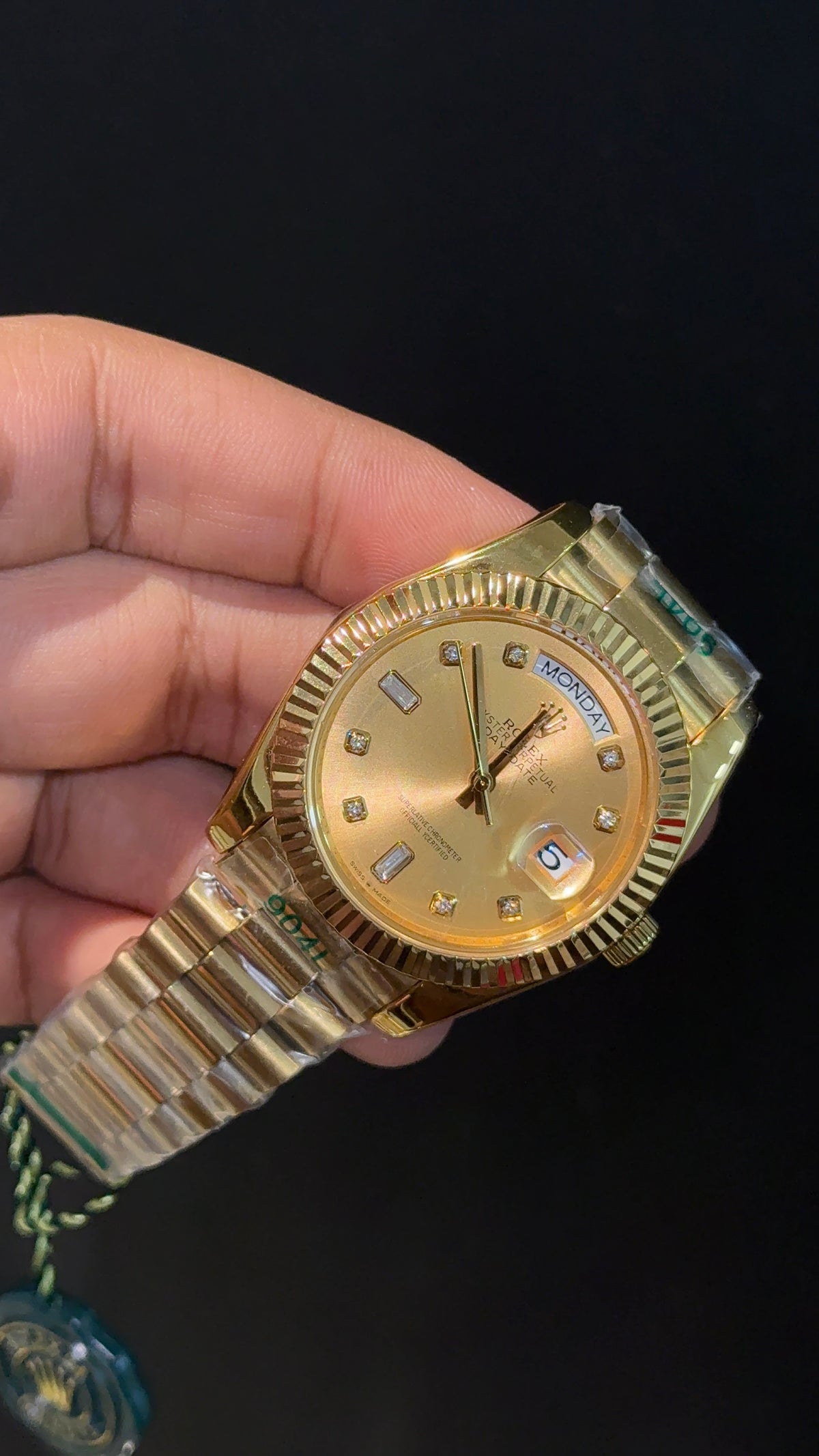 Daydate | Gold Chain | Diamond Digit | Gold Dial