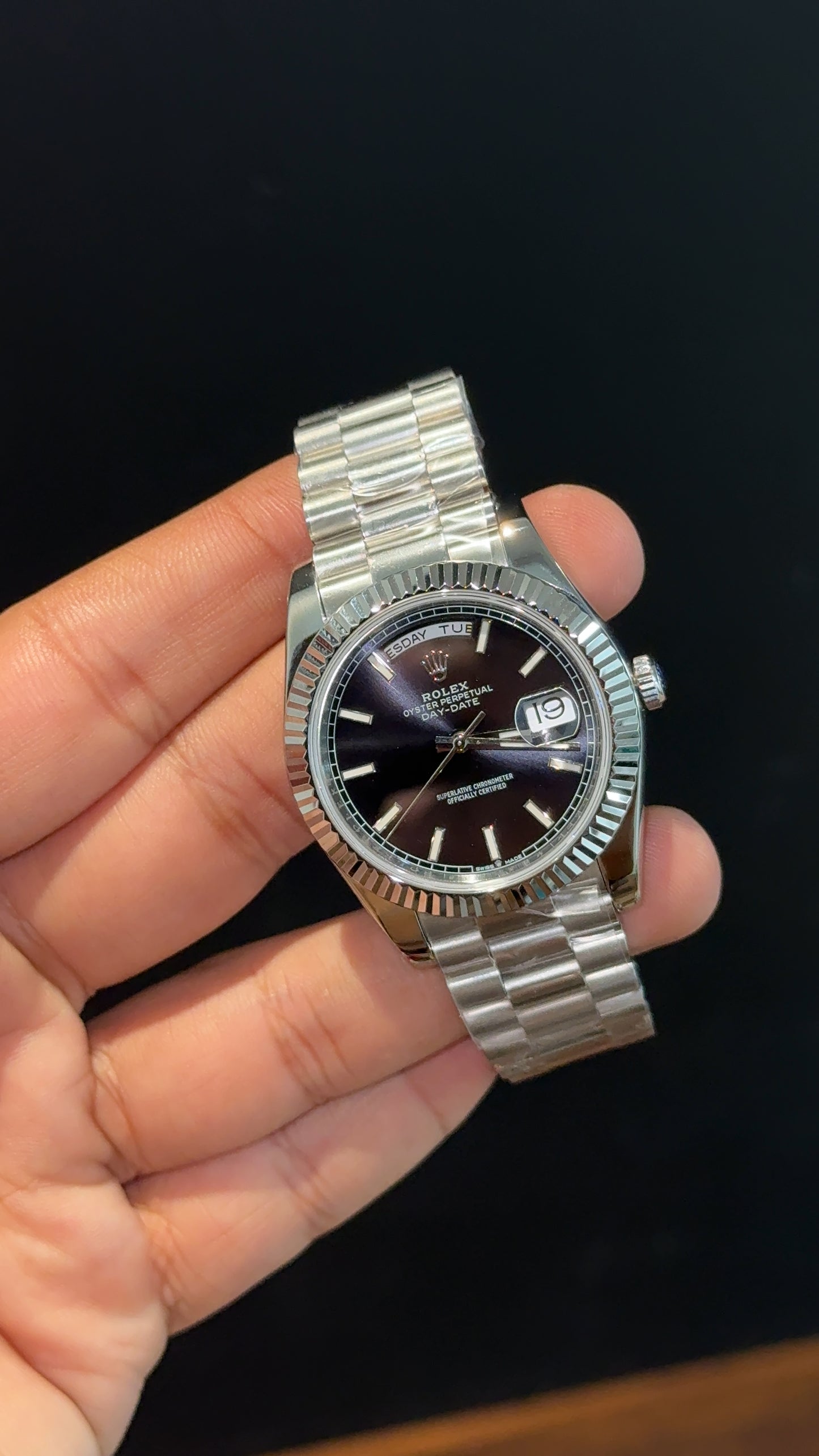 Premium DayDate | Silver Chain | Black Dial