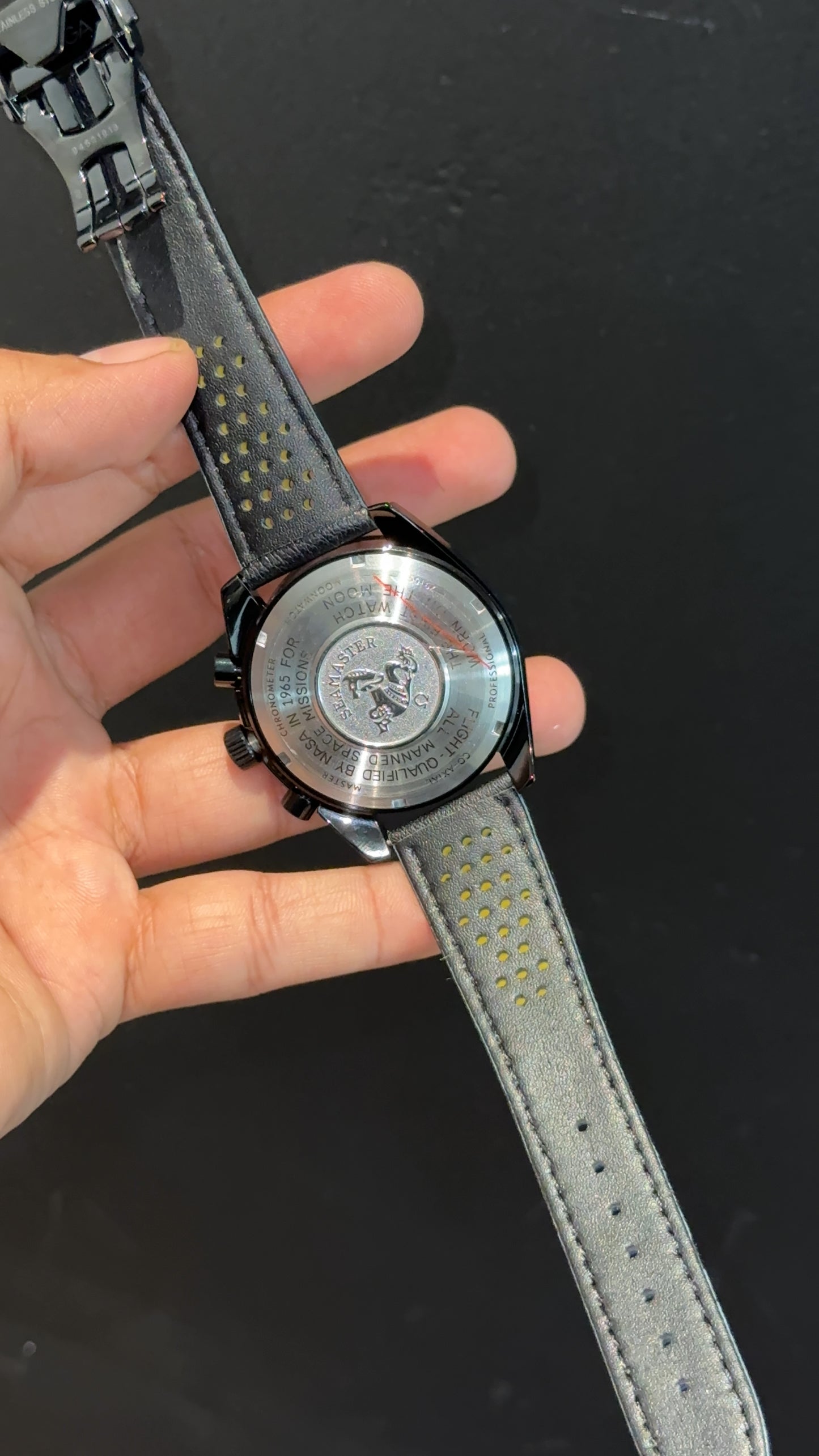 Omega Speedmaster | Black Bezel | Chrono | Black Strap | Orange Needle | Black Dial - twentyfour