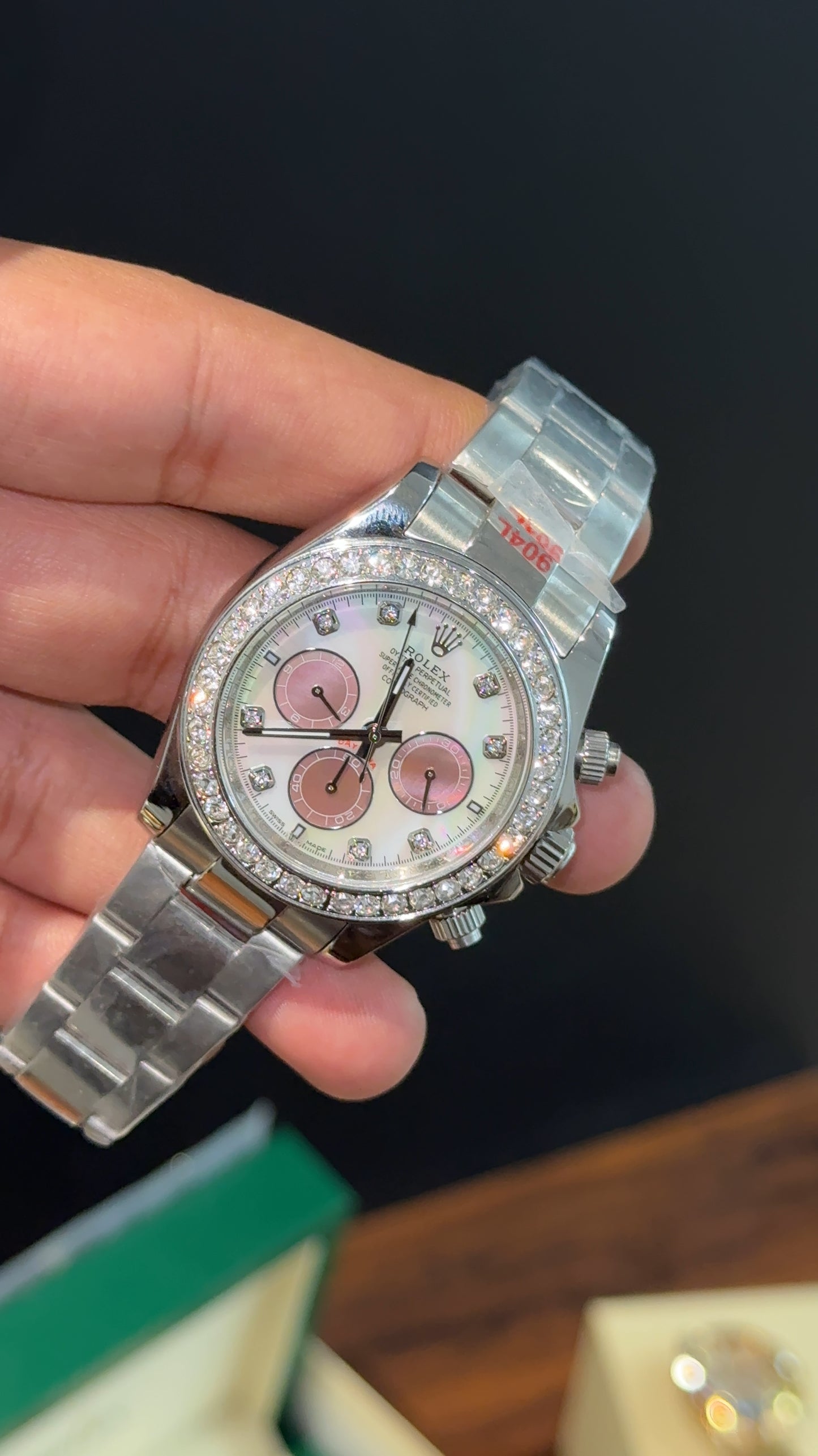 Daytona | Silver Diamond Case | Silver Chain | Diamond Digit | Mehroon Chrono | Shadow White Dial