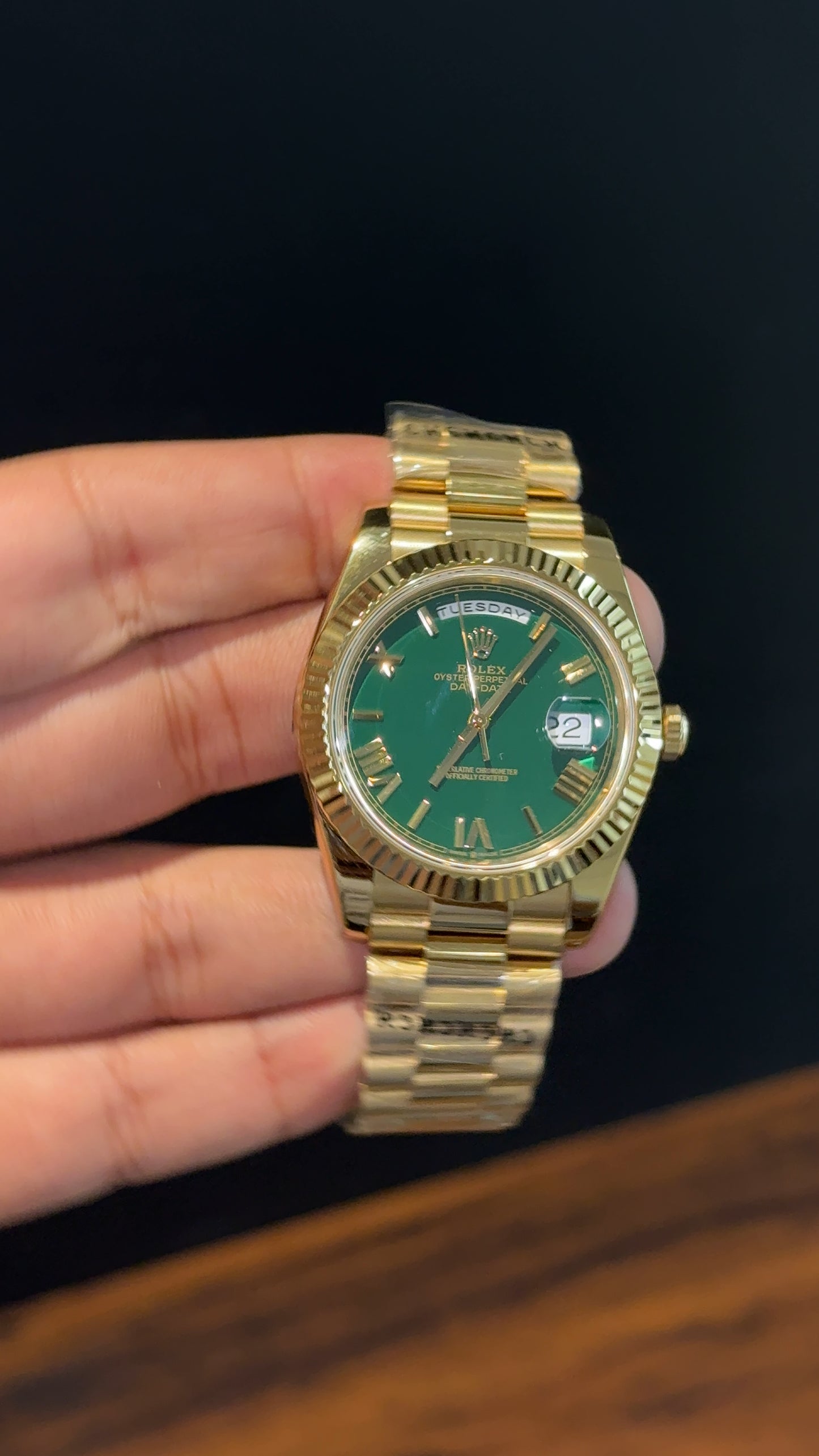 Premium DayDate |Gold Chain | Dark Green Dial