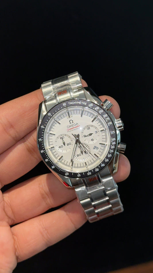 Omega Speedmaster | Silver Chain | Chrono | All White Dial