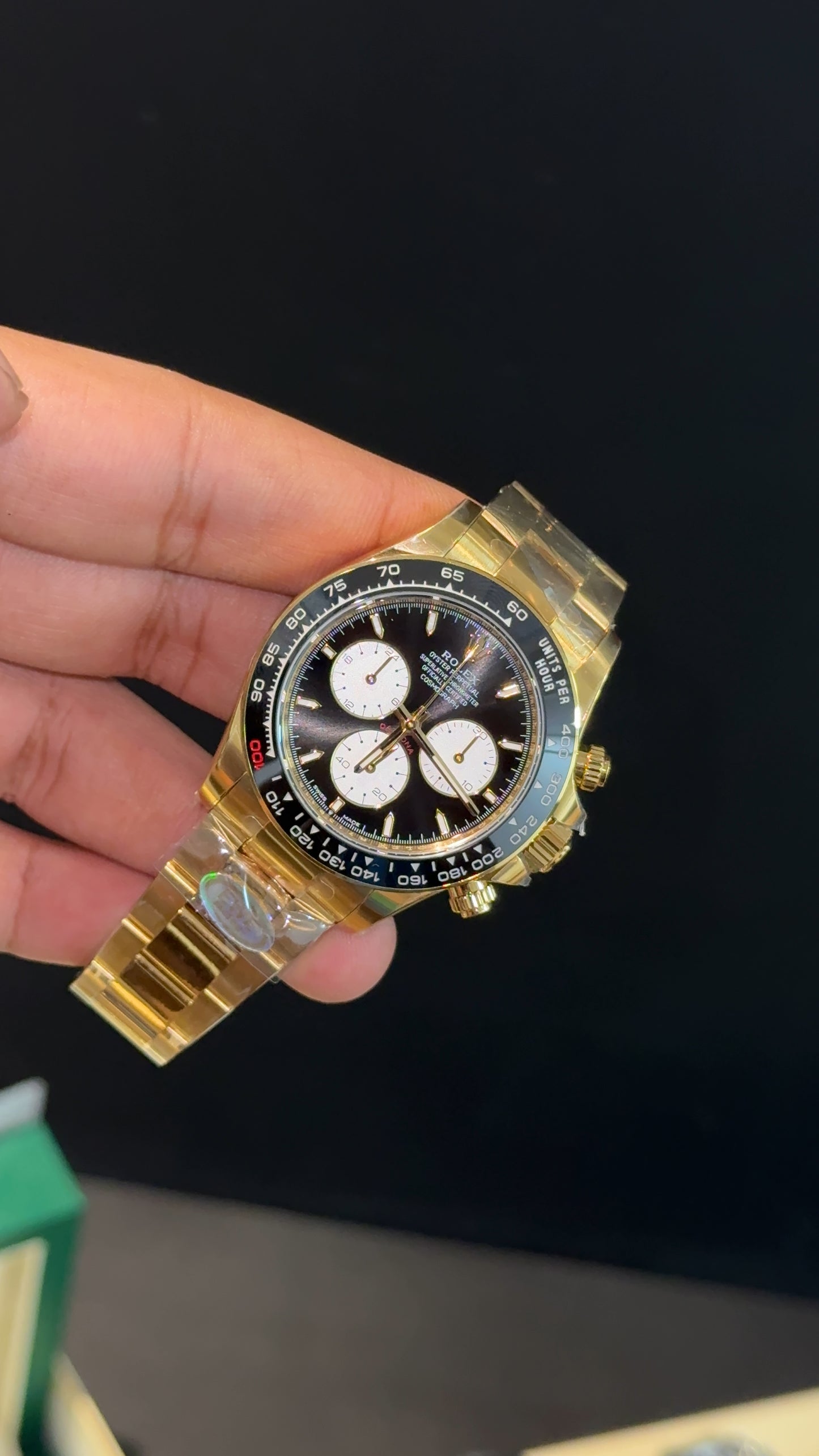 Premium Daytona Panda  Le Mans | Gold Chain | Chrono | Black Dial