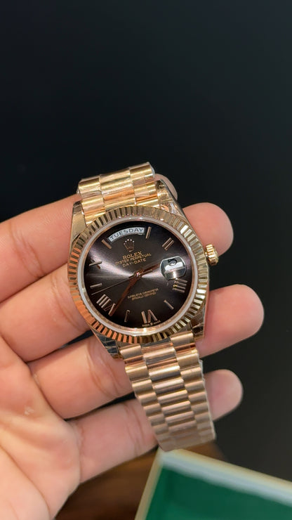 Premium Daydate | 40mm | Rose Chain | Smokey Black Dial