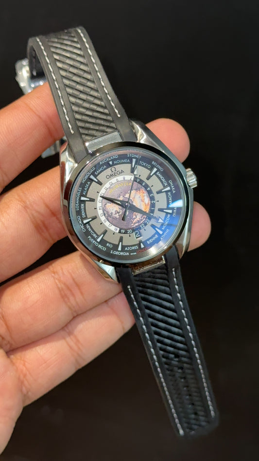 Omega Seamaster | Black Strap | World Edition | Grey Dial - twentyfour