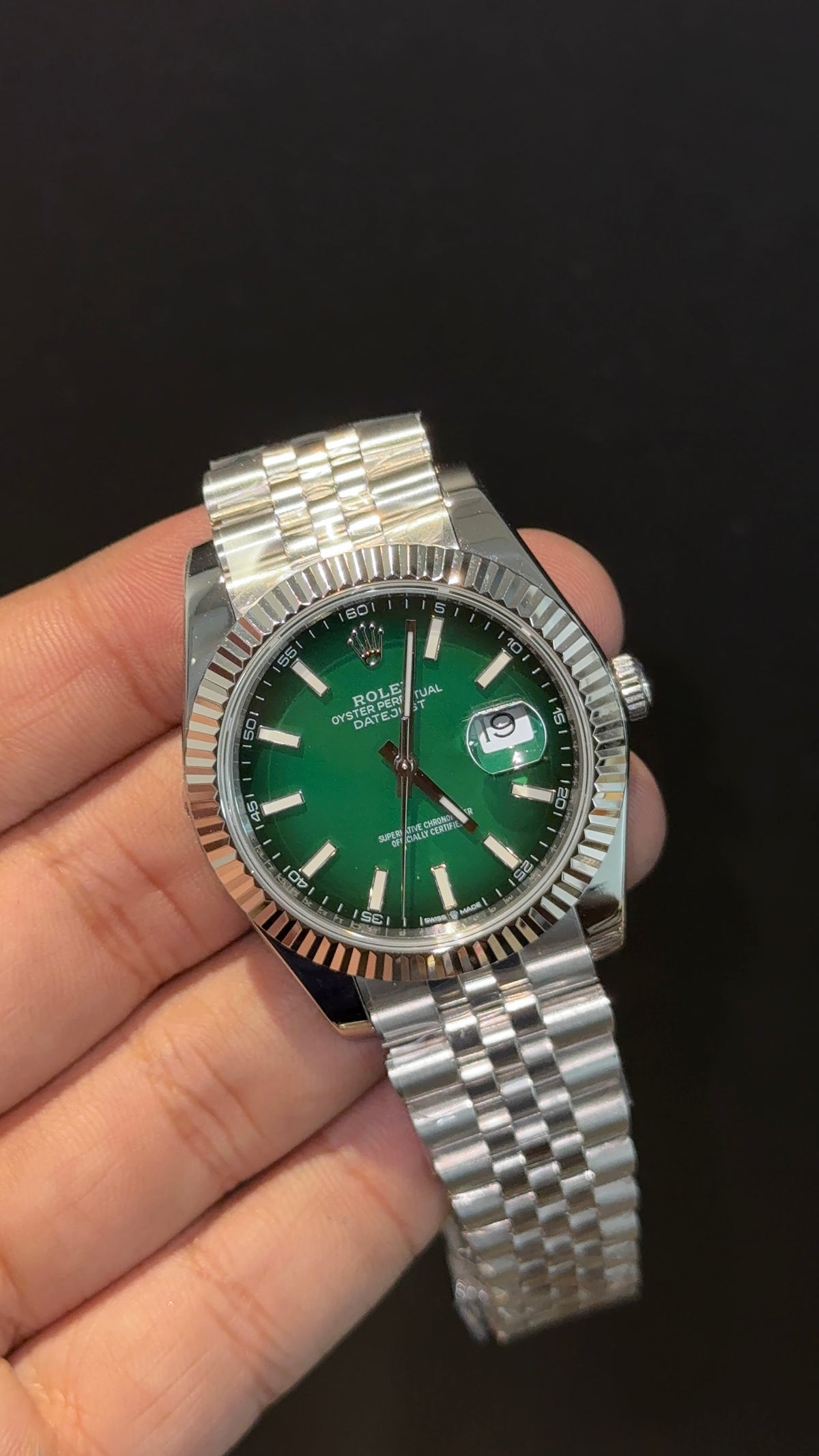 Premium Datejust  | Silver Chain | Gradient Green Dial
