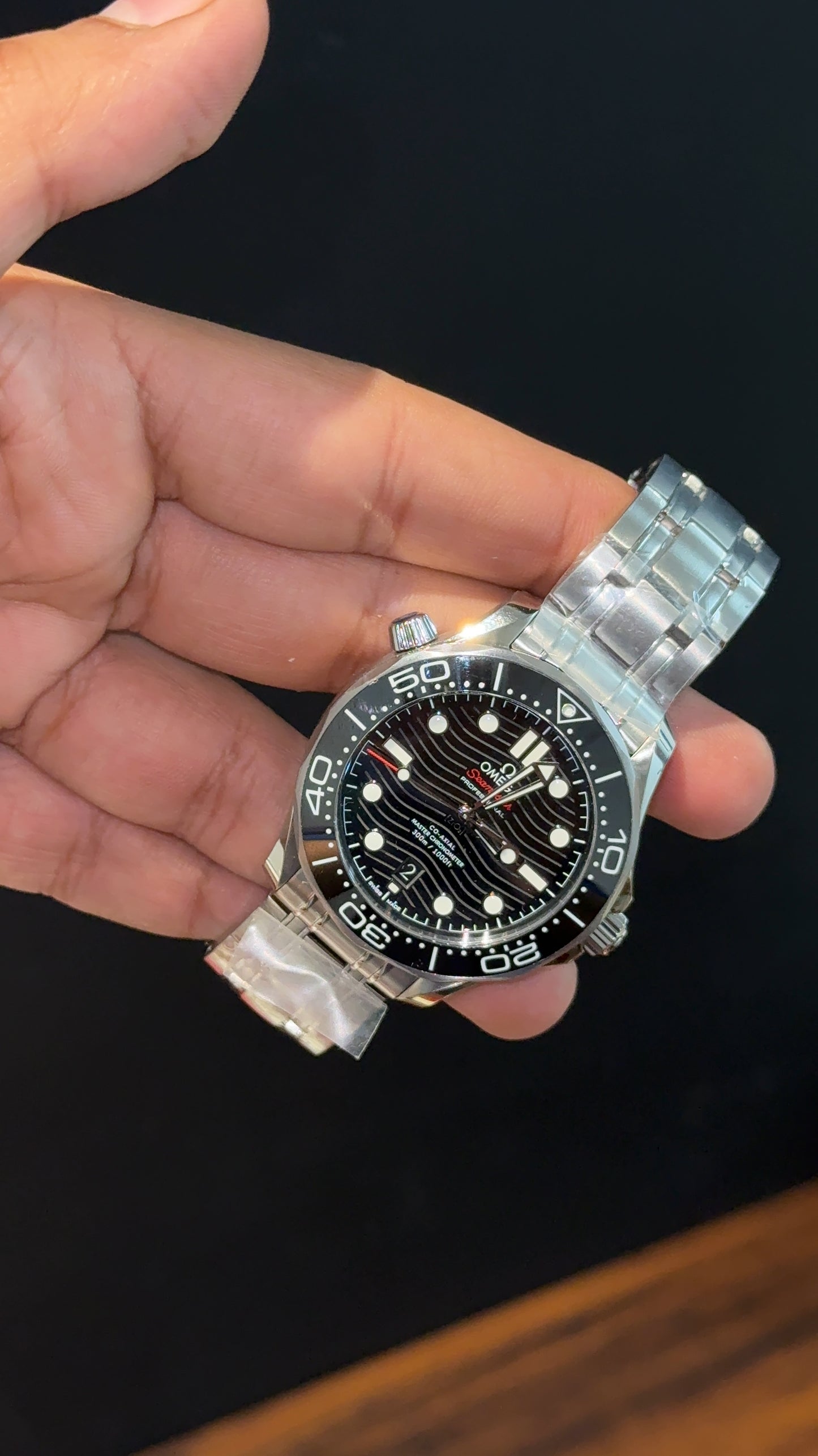 Executive Omega Seamaster | Silver Chain | Black Bezel | Black Dial