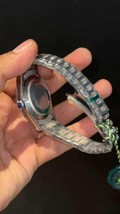 DayDate | Silver Chain | Plain Bezel | Diamond Digit | Gradient Blue Dial