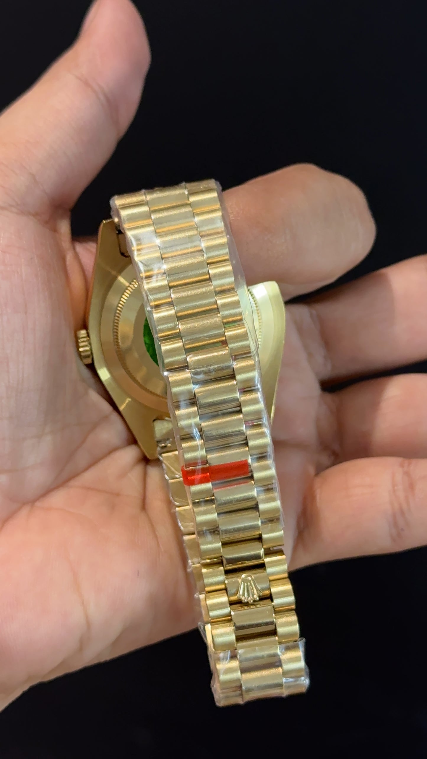 Daydate | Diamond Bezel | Gold Chain | Gradient Green Dial