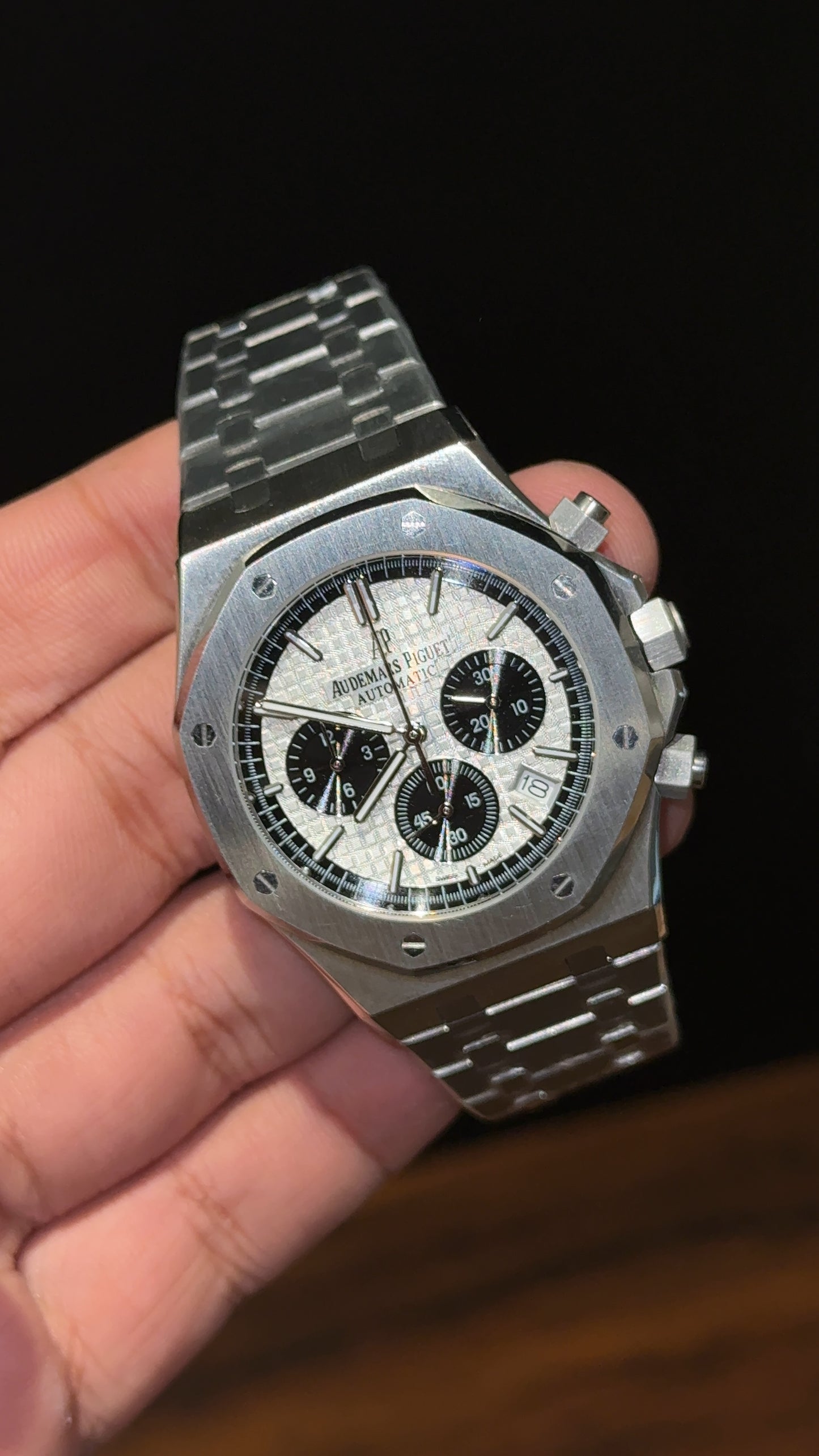 AP | Silver Chain | Black Chrono | White Dial