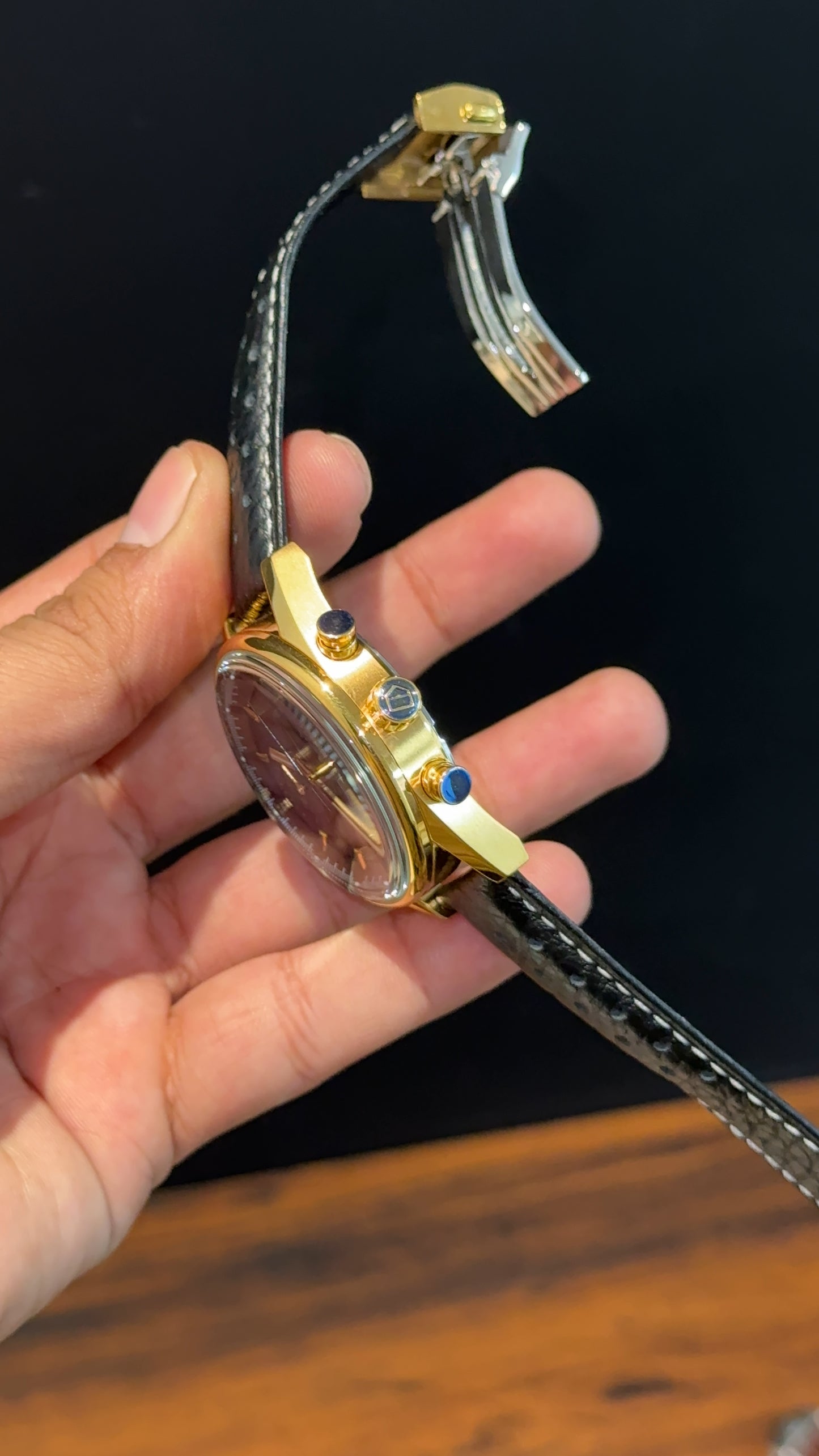 Tag Carrera | Black Strap | Gold Bezel | Chrono | Black Dial