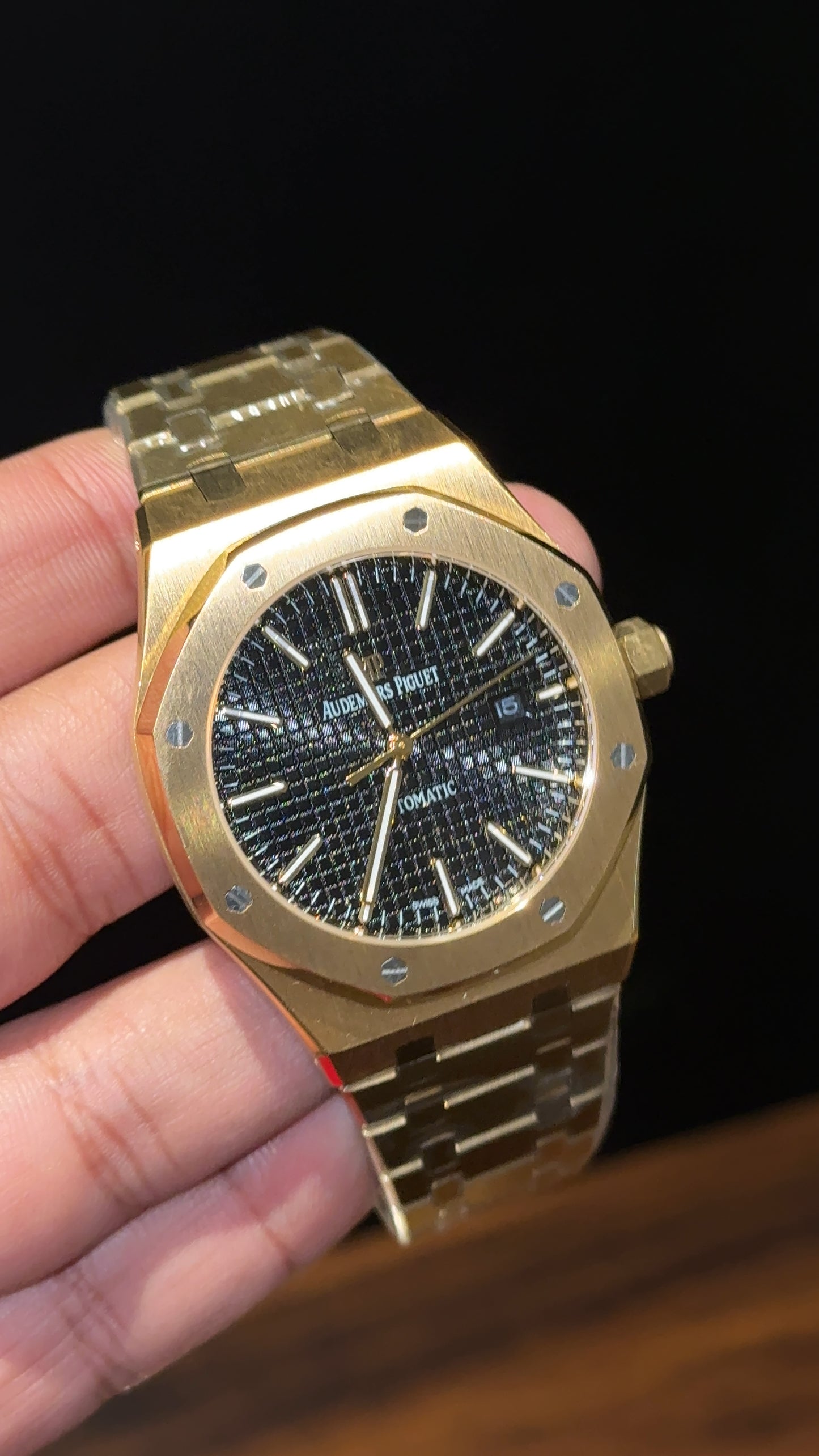 AP Auto | Gold Chain  | Black Dial