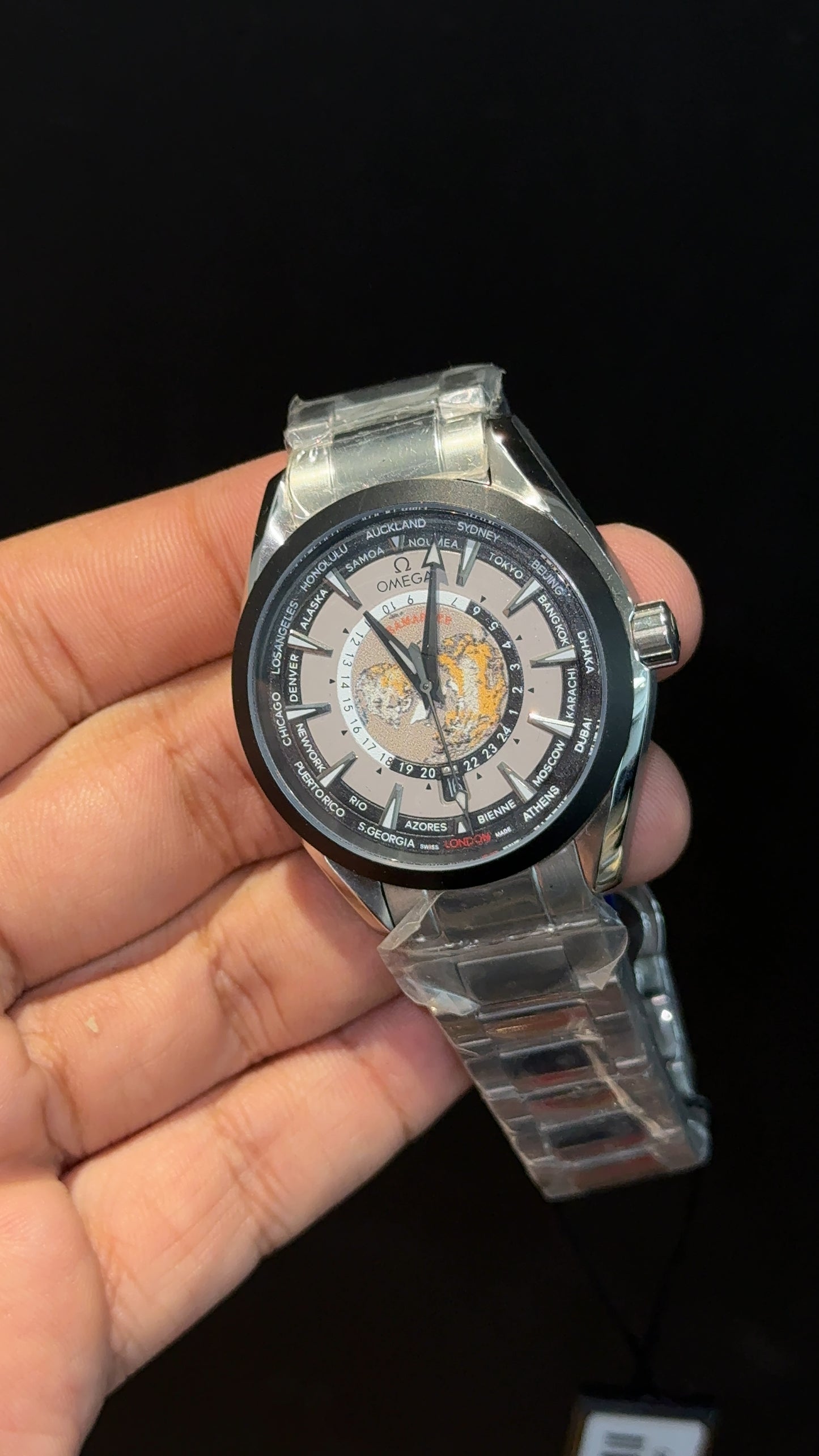 Omega Seamaster | Silver Chain | World Edition | Shaddy Black Dial