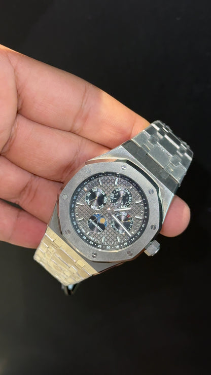 AP Auto | Silver Chain | Chrono | Calendar Edition | Silver Box Dial