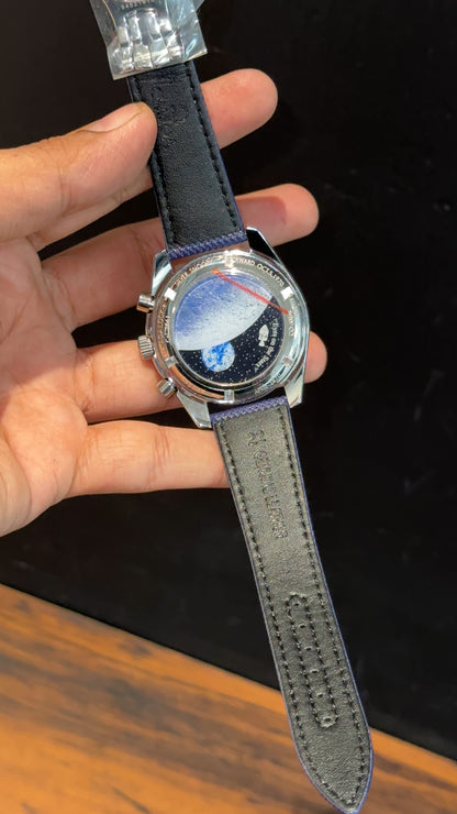 Omega Speedmaster | Snoopy | Blue Fabric Dial | Chrono | White Dial - twentyfour