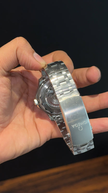 Executive Omega Seamaster | Silver Chain | Black Bezel | Black Dial