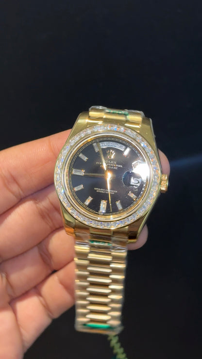 DayDate | Diamond Bezel | Gold Chain | Black Pearl Dial