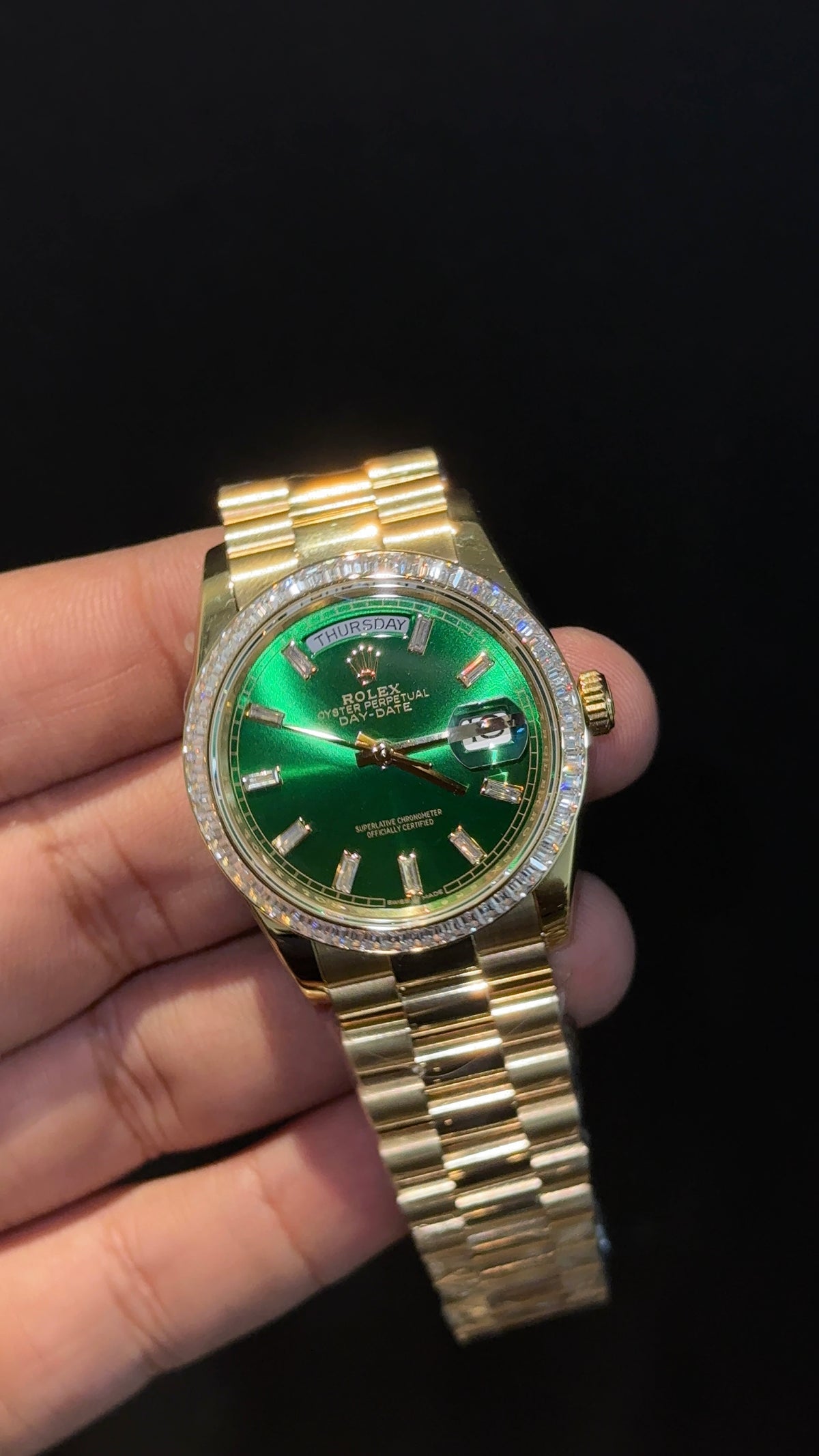 Premium Daydate | Diamond Bezel  | 36mm | Gold Chain | Green Pearl Dial