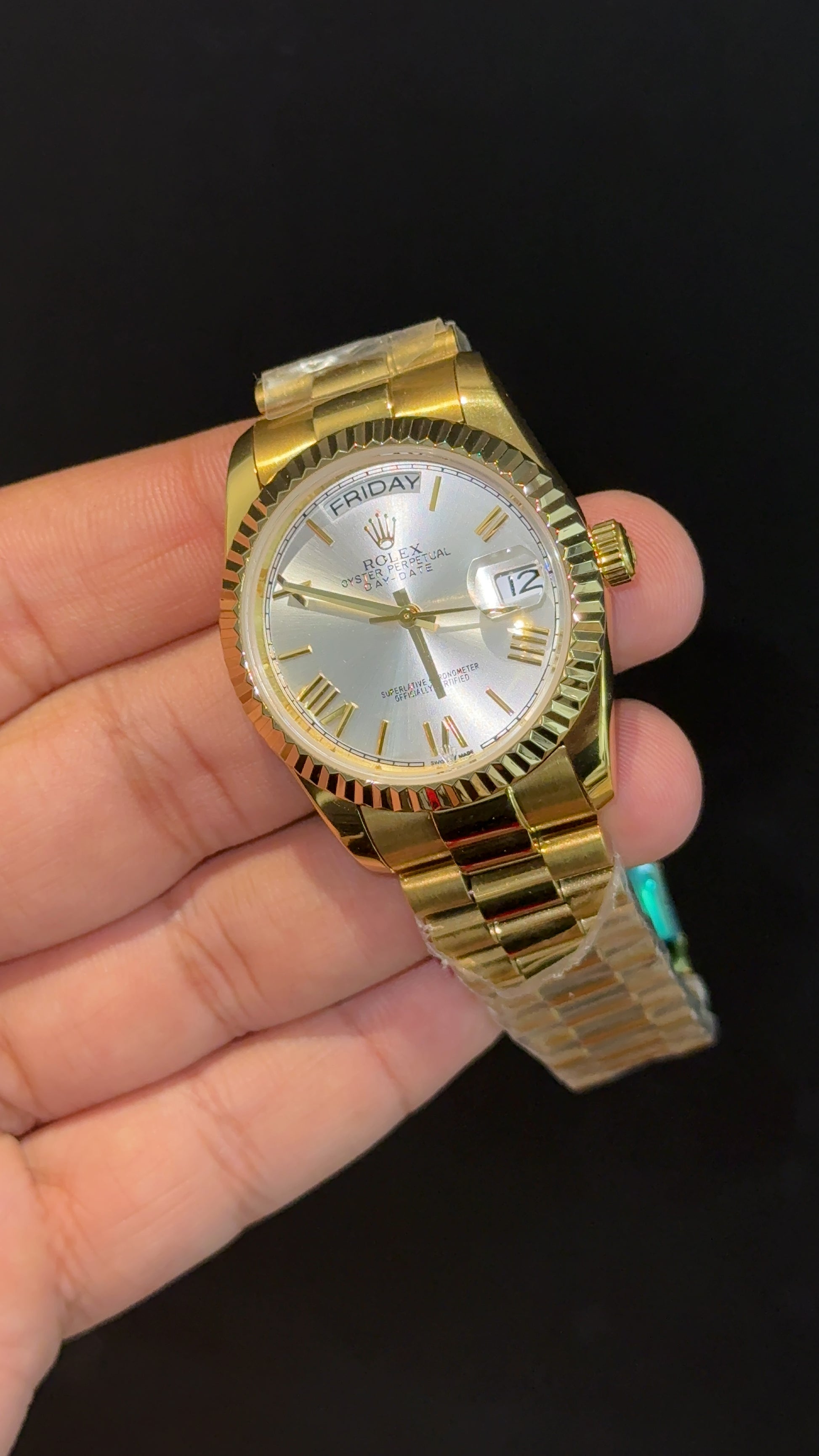 Daydate | 36mm | Gold Chain | Silver Dial - twentyfour