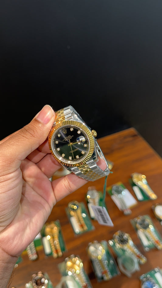 Premium Datejust | 40mm | Gold Two Tone Chain  | Black Diamond Dial