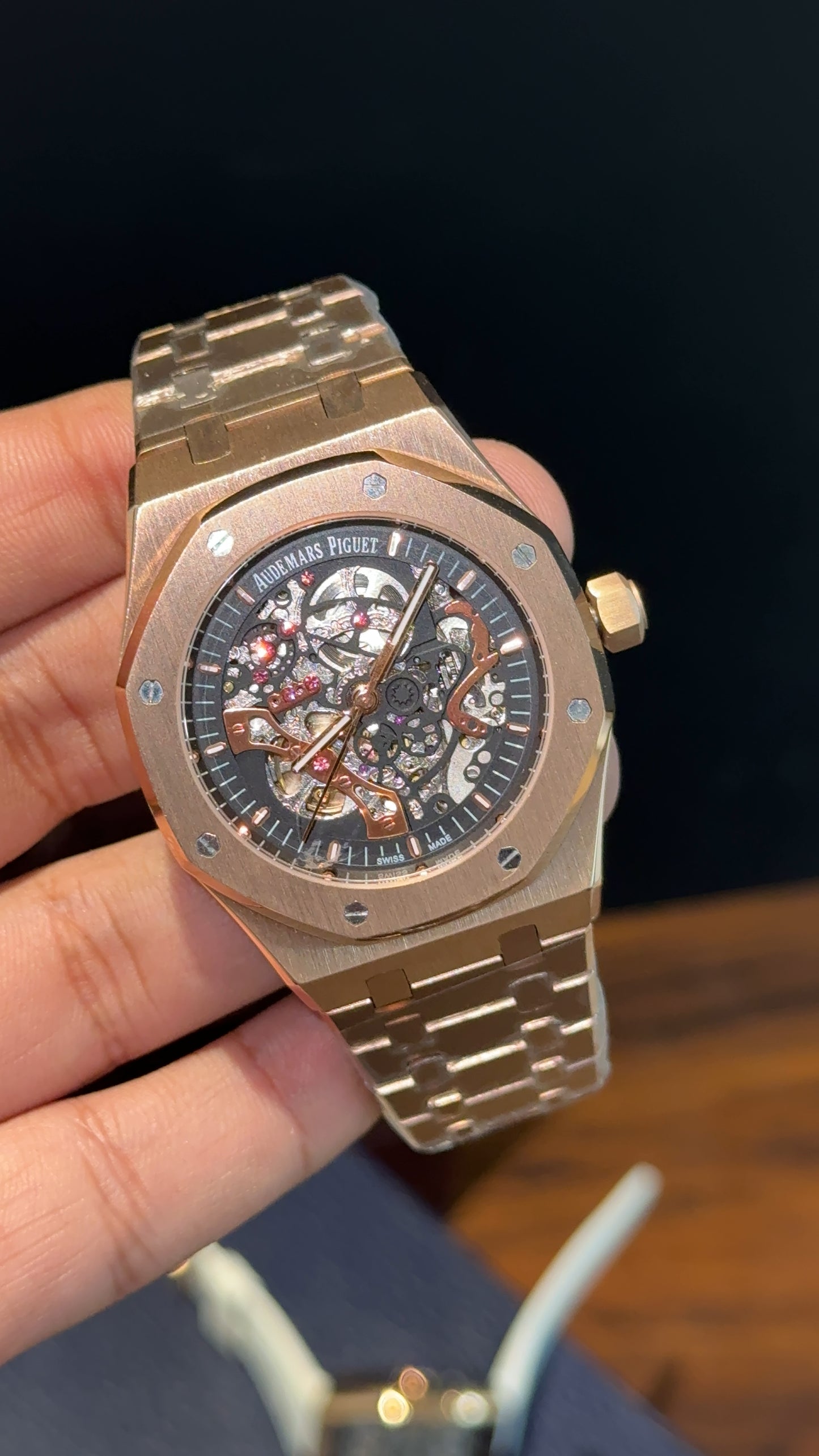 AP Skeleton | Auto | Rose Chain | Black Dial