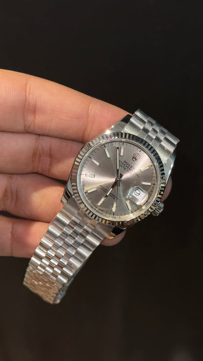 Premium DateJust | 36mm | Silver Chain | Light Grey Dial