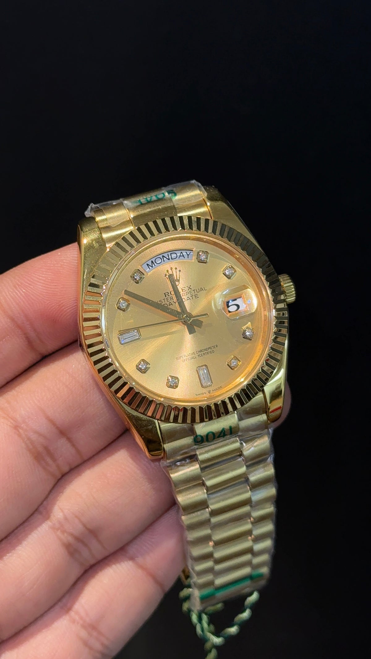 Daydate | Gold Chain | Diamond Digit | Gold Dial
