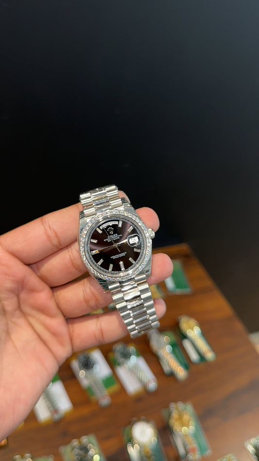 Premium Daydate | 40mm | Diamond Bezel | Silver Chain | Black Dial