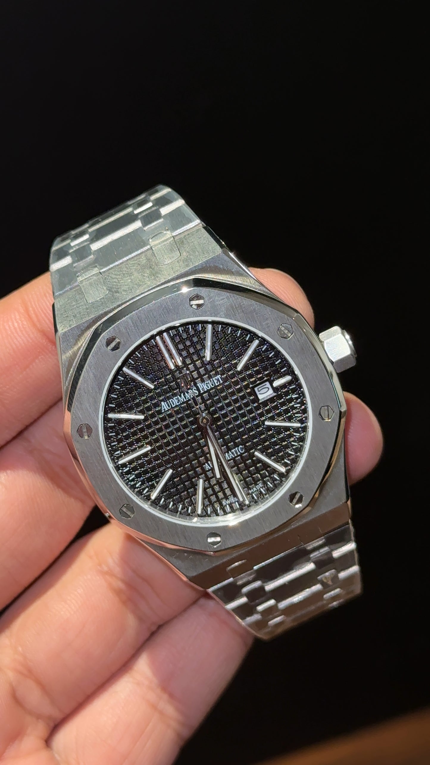 AP Auto | Silver Chain  | Black Dial