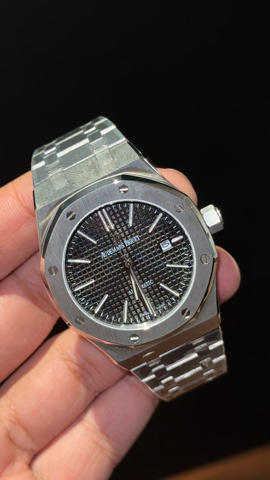 AP Auto | Silver Chain  | Black Dial